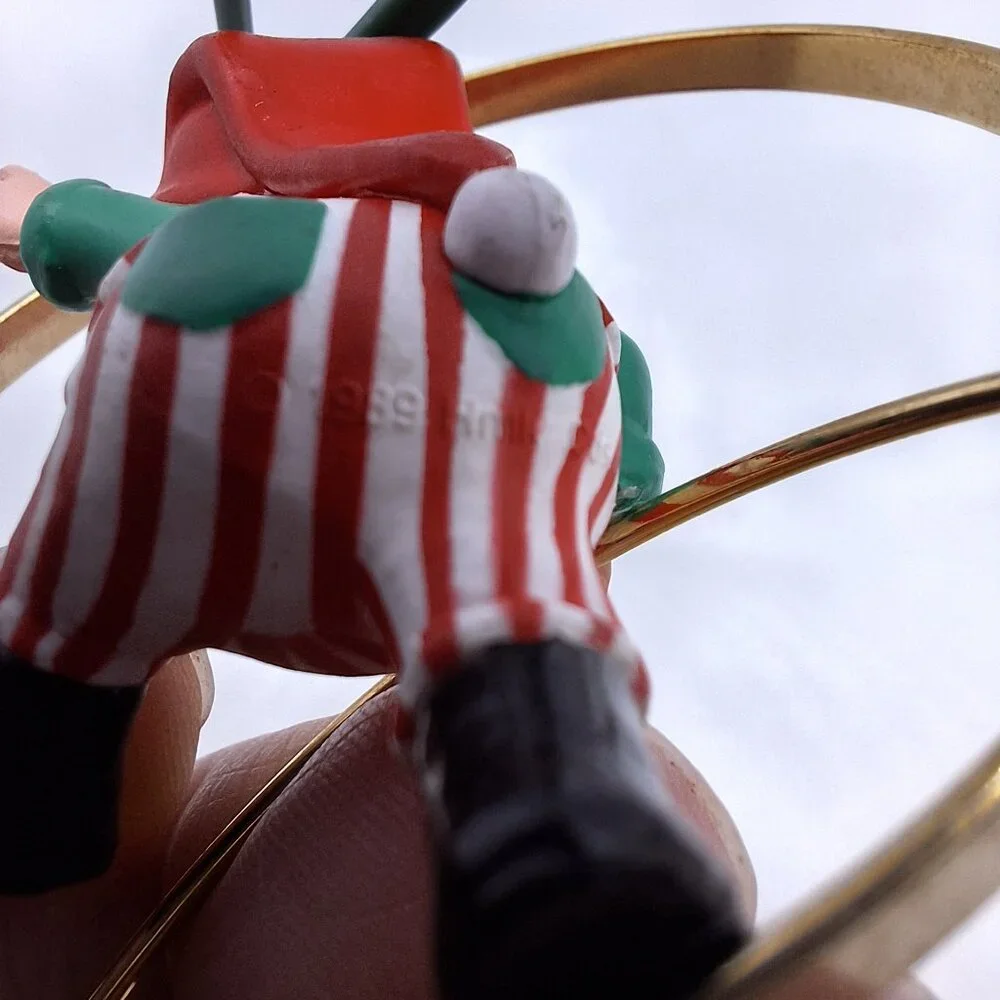 Vintage 1989 Handcrafted Ornament‎ Hallmark Keepsake Balancing Elf In Box